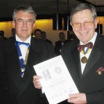 2005: Hans Gadeberg hædres med Paul Harris med Safir i Hadsten Rotary Klub